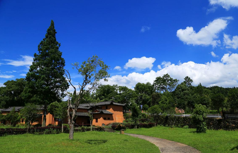 井冈山红色教育基地-茅坪八角楼